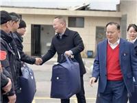 雷锋街道党工委书记肖勇率队慰问骏达集团一线员工