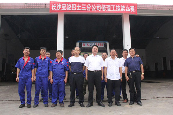湖南望城县雷锋汽车运输有限公司,长沙城市交通,校车运营,安保服务,新能源科技