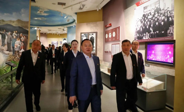 湖南骏达集团有限公司,长沙城市交通,校车运营,安保服务,新能源科技