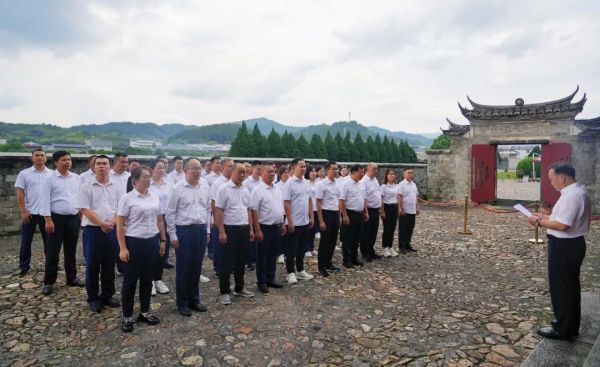 湖南骏达集团有限公司,长沙城市交通,校车运营,安保服务,新能源科技 湖南骏达集团有限公司,长沙城市交通,校车运营,安保服务,新能源科技