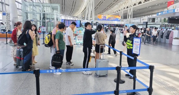 湖南骏达集团有限公司,长沙城市交通,校车运营,安保服务,新能源科技 湖南骏达集团有限公司,长沙城市交通,校车运营,安保服务,新能源科技