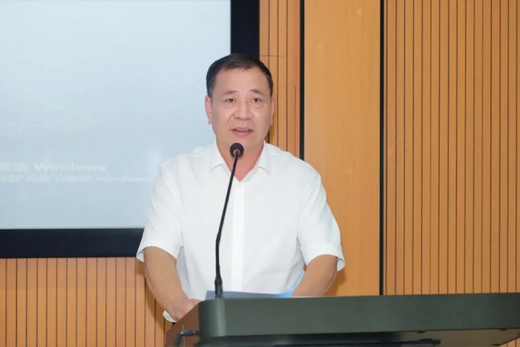 湖南骏达集团有限公司,长沙城市交通,校车运营,安保服务,新能源科技 湖南骏达集团有限公司,长沙城市交通,校车运营,安保服务,新能源科技