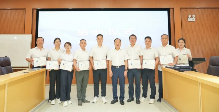 湖南骏达集团有限公司,长沙城市交通,校车运营,安保服务,新能源科技