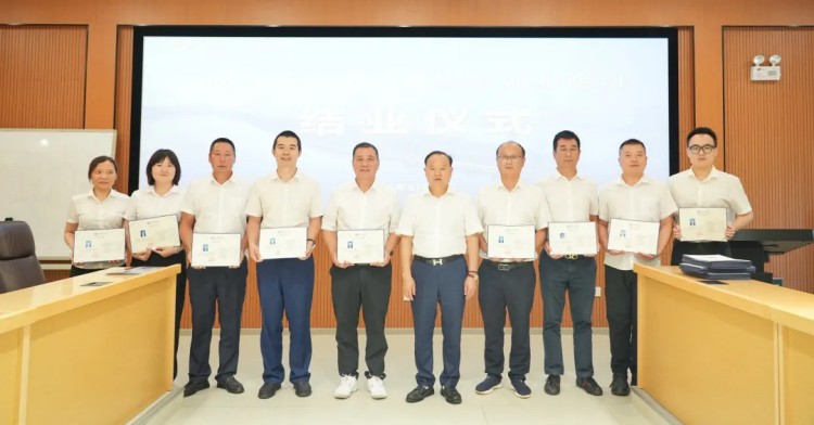湖南骏达集团有限公司,长沙城市交通,校车运营,安保服务,新能源科技