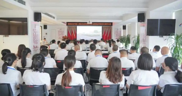 湖南骏达集团有限公司,长沙城市交通,校车运营,安保服务,新能源科技