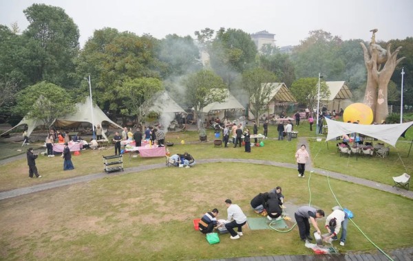 湖南骏达集团有限公司,长沙城市交通,校车运营,安保服务,新能源科技