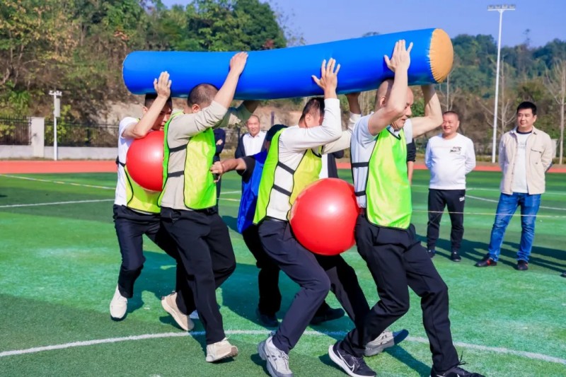 湖南骏达集团有限公司,长沙城市交通,校车运营,安保服务,新能源科技