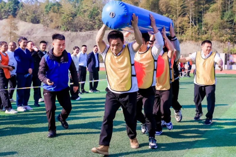 湖南骏达集团有限公司,长沙城市交通,校车运营,安保服务,新能源科技