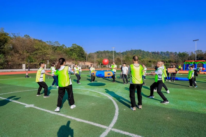 湖南骏达集团有限公司,长沙城市交通,校车运营,安保服务,新能源科技