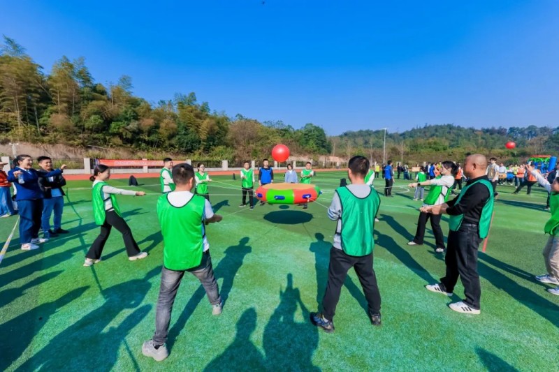 湖南骏达集团有限公司,长沙城市交通,校车运营,安保服务,新能源科技