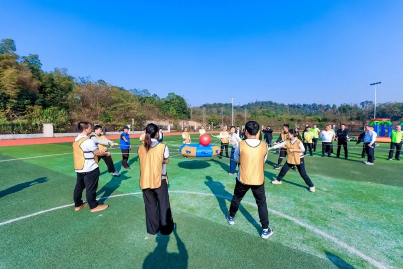 湖南骏达集团有限公司,长沙城市交通,校车运营,安保服务,新能源科技