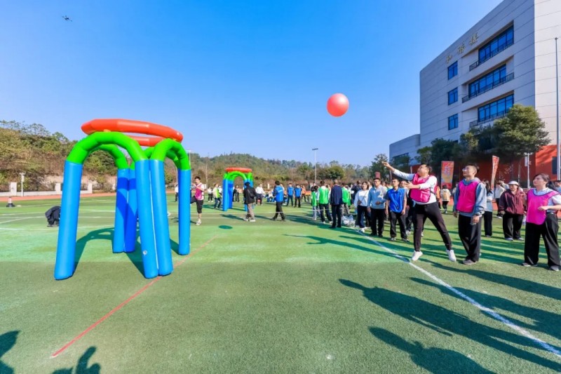 湖南骏达集团有限公司,长沙城市交通,校车运营,安保服务,新能源科技