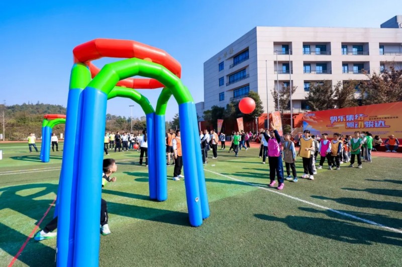 湖南骏达集团有限公司,长沙城市交通,校车运营,安保服务,新能源科技