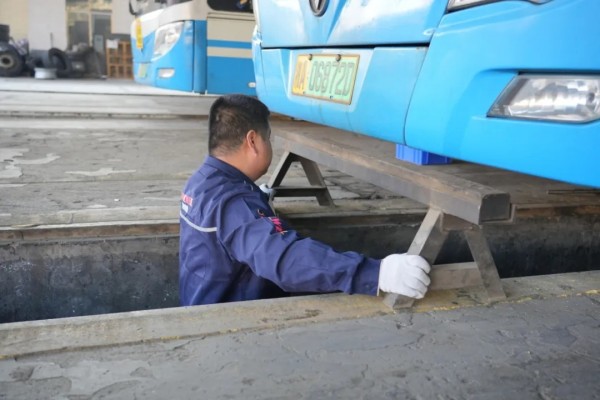 湖南骏达集团有限公司,长沙城市交通,校车运营,安保服务,新能源科技